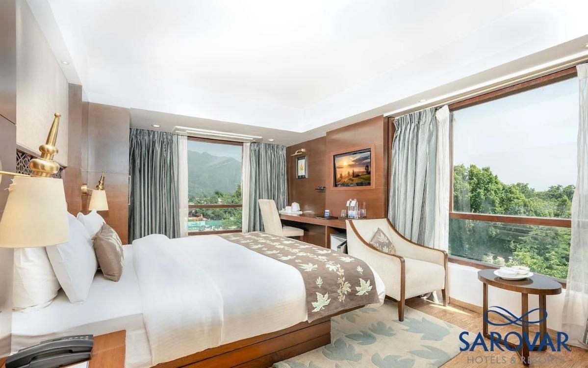 Hotel Golden Tulip Srinagar Exteriér fotografie