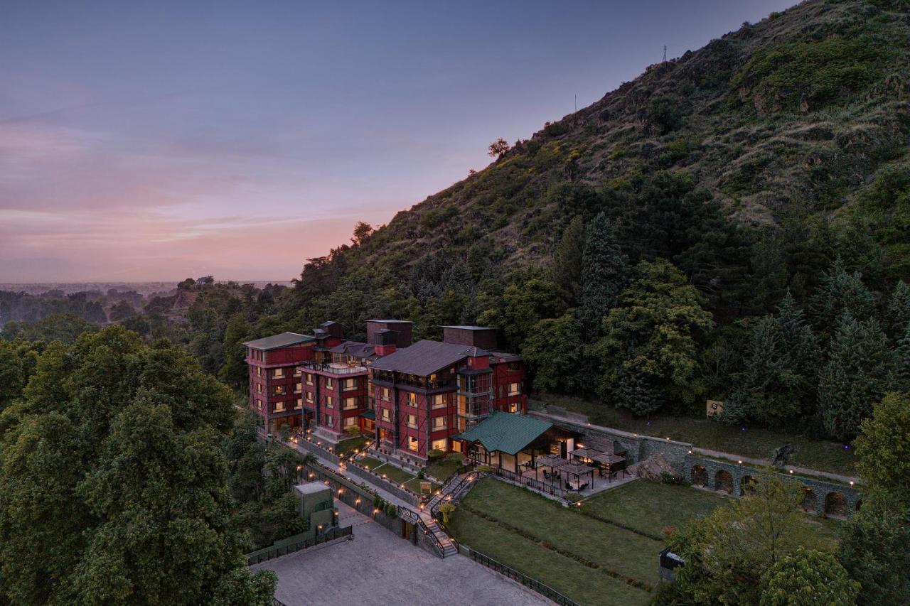 Hotel Golden Tulip Srinagar Exteriér fotografie