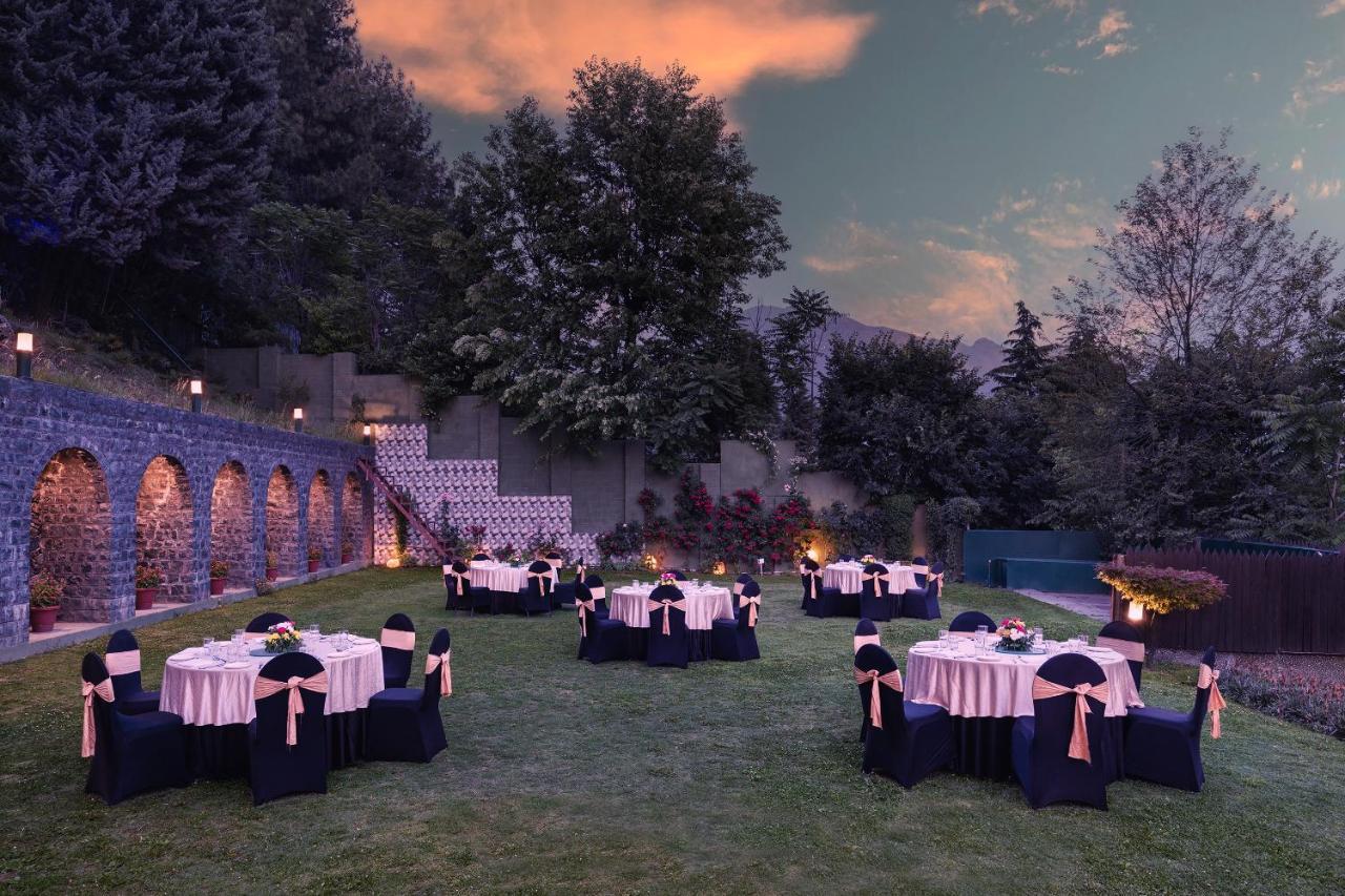 Hotel Golden Tulip Srinagar Exteriér fotografie