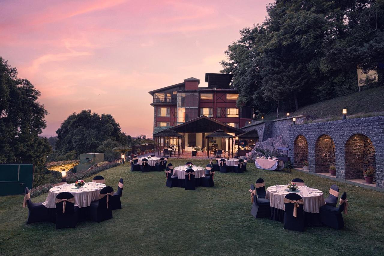 Hotel Golden Tulip Srinagar Exteriér fotografie