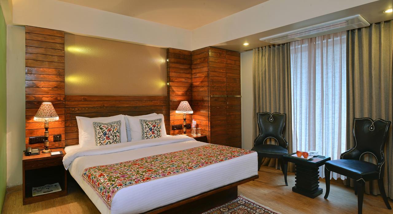 Hotel Golden Tulip Srinagar Exteriér fotografie