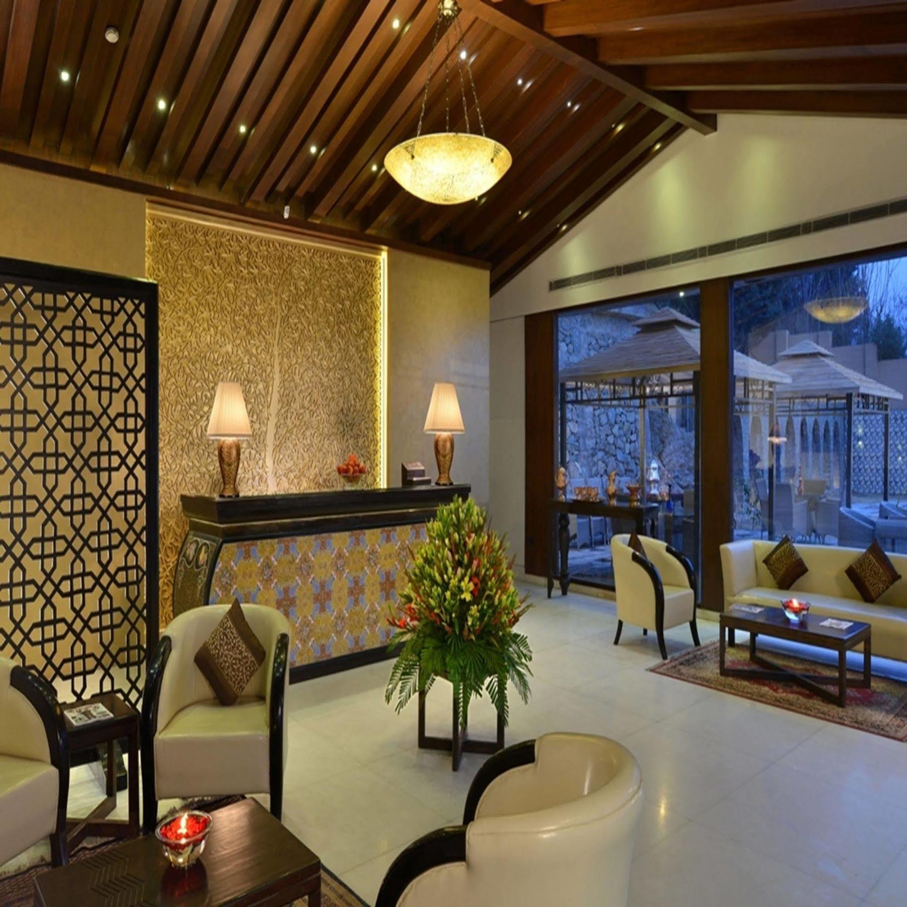 Hotel Golden Tulip Srinagar Exteriér fotografie