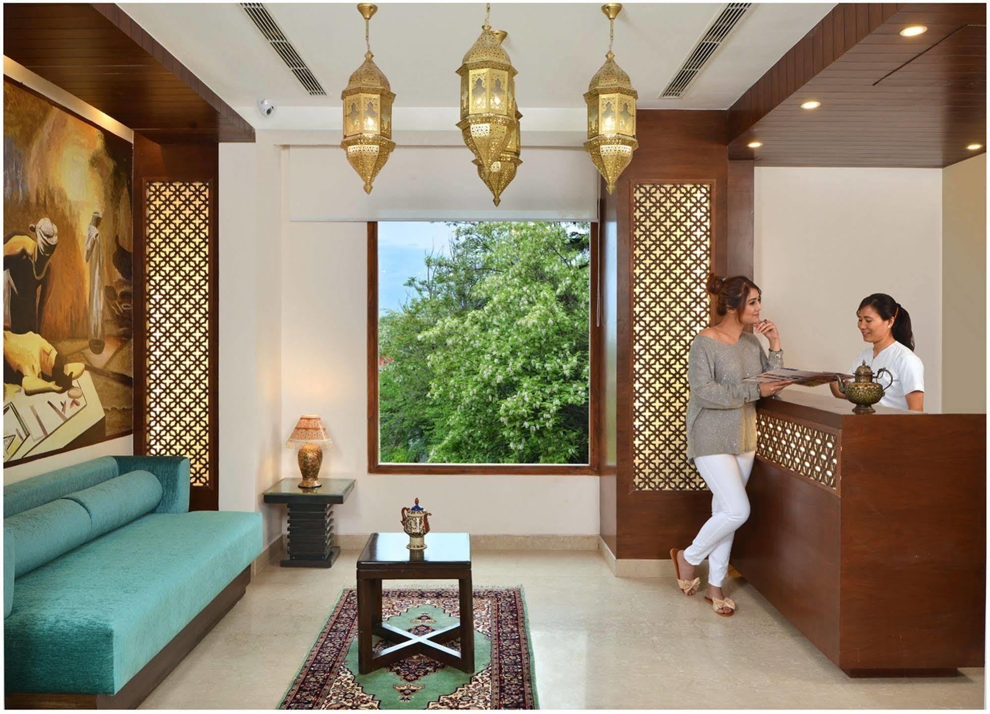 Hotel Golden Tulip Srinagar Exteriér fotografie